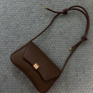Elegant Brown Leather Shoulder Bag